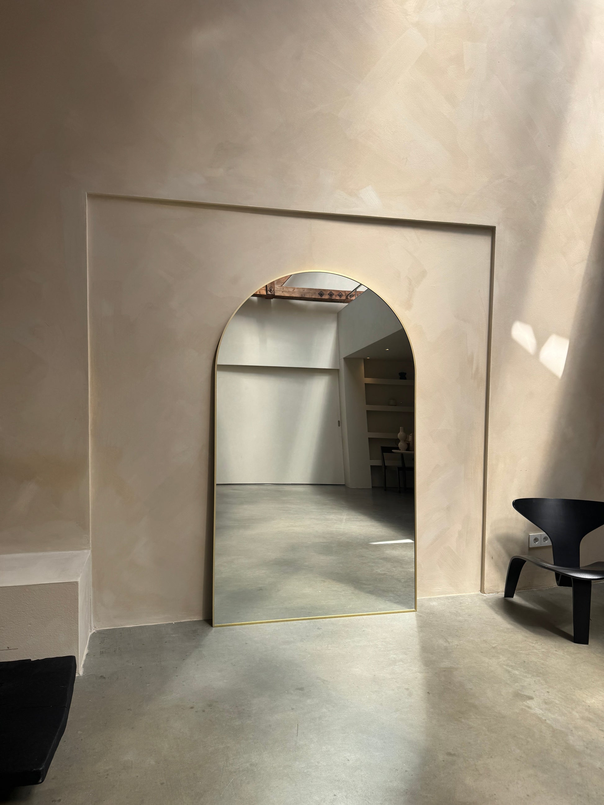 Moon Giant Mirror - Gold Timeless Design - 200 cm x 120 cm Mirrorum